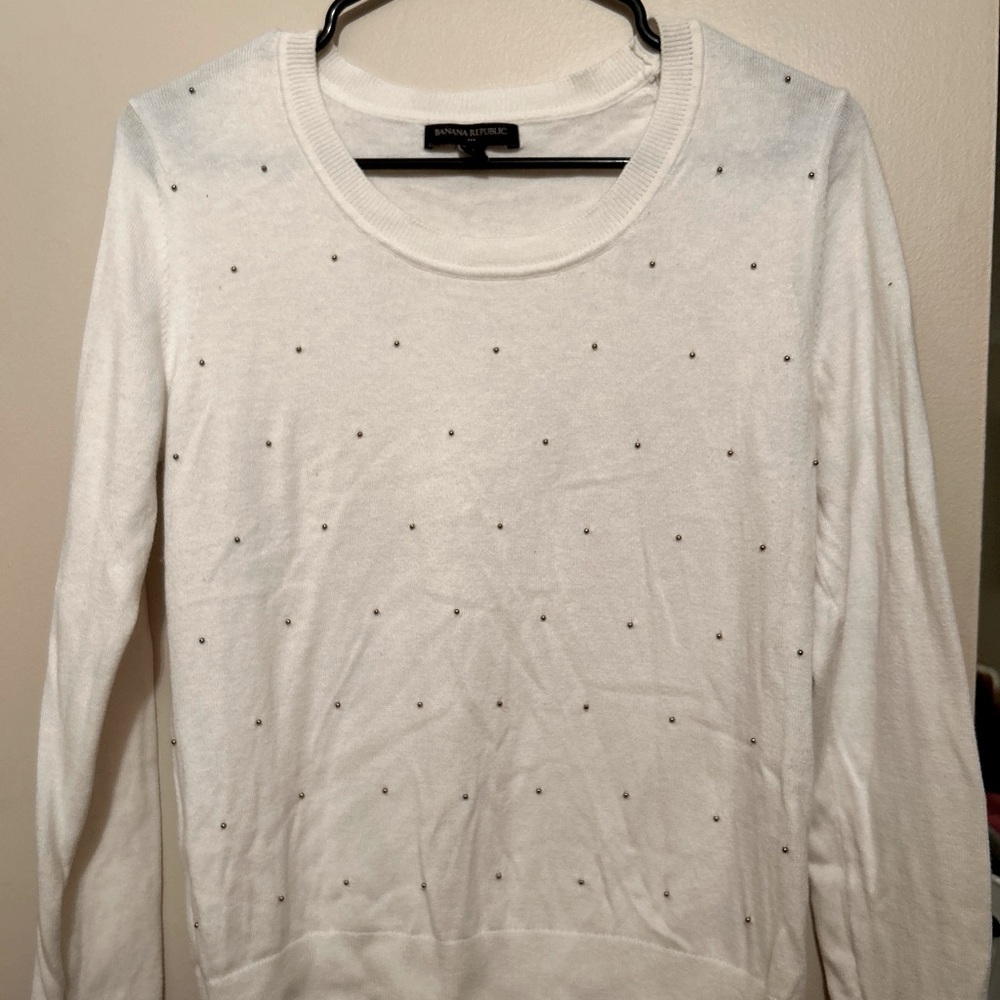 Banana republic women’s studded sweater US small